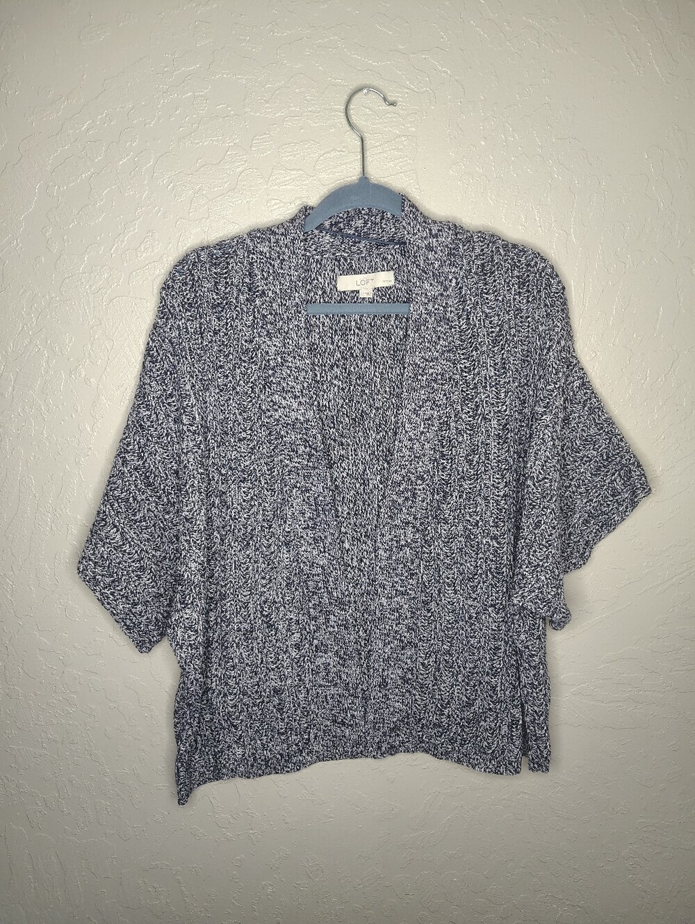 Open-front, marled knit cardigan sweater from the brand LOFT. Size L Petite